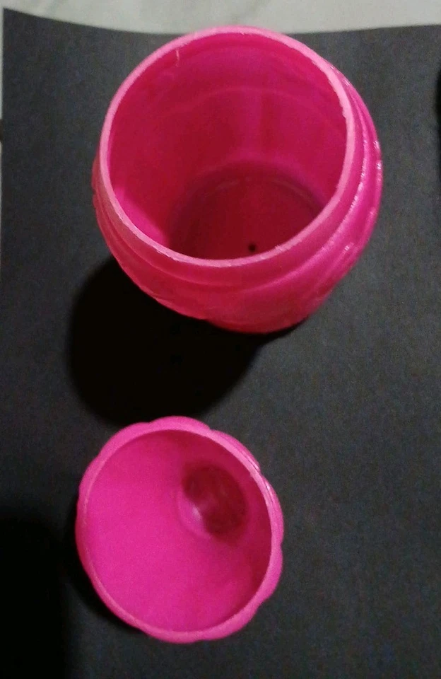 The Coca-Cola Company 1996 botella rosa neón Foto 4 de 4