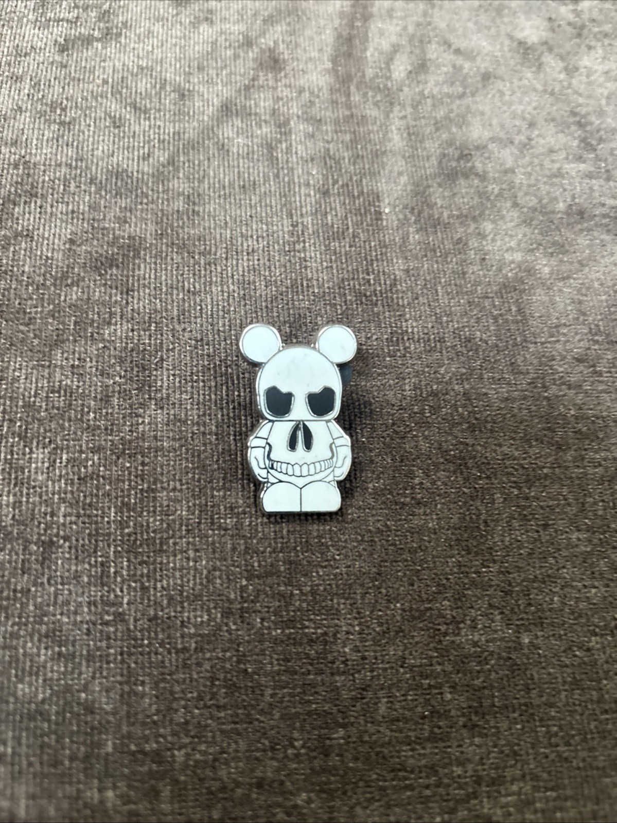 "Mickey Mouse Skull Vinylmation Disney Pin 2011"