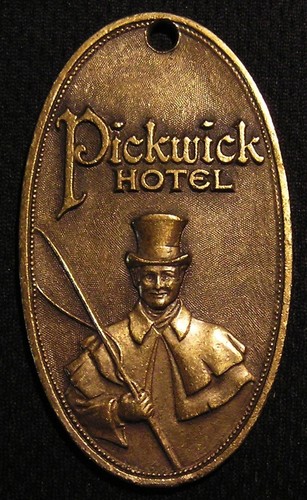 VTG 2.25" PICKWICK HOTEL ROOM KEY FOB - KANSAS CITY MO MISSOURI