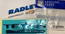 NEW GM OEM FRONT DOOR- EMBLEM BADGE NAMEPLATE- GENERAL MOTORS GMC 22916054