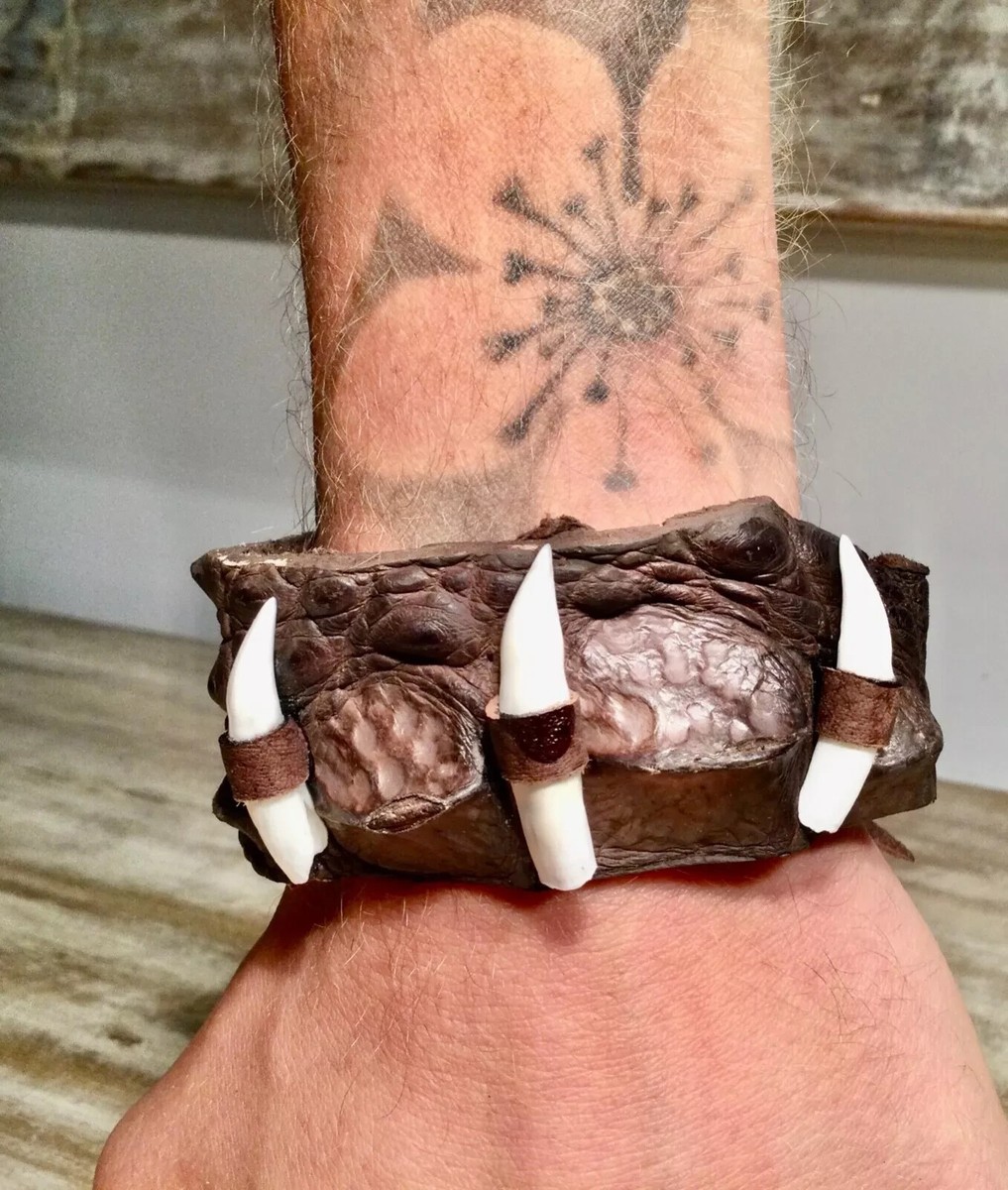 1 Men's Woman's Crocodile teeth and leather bracelet , animal