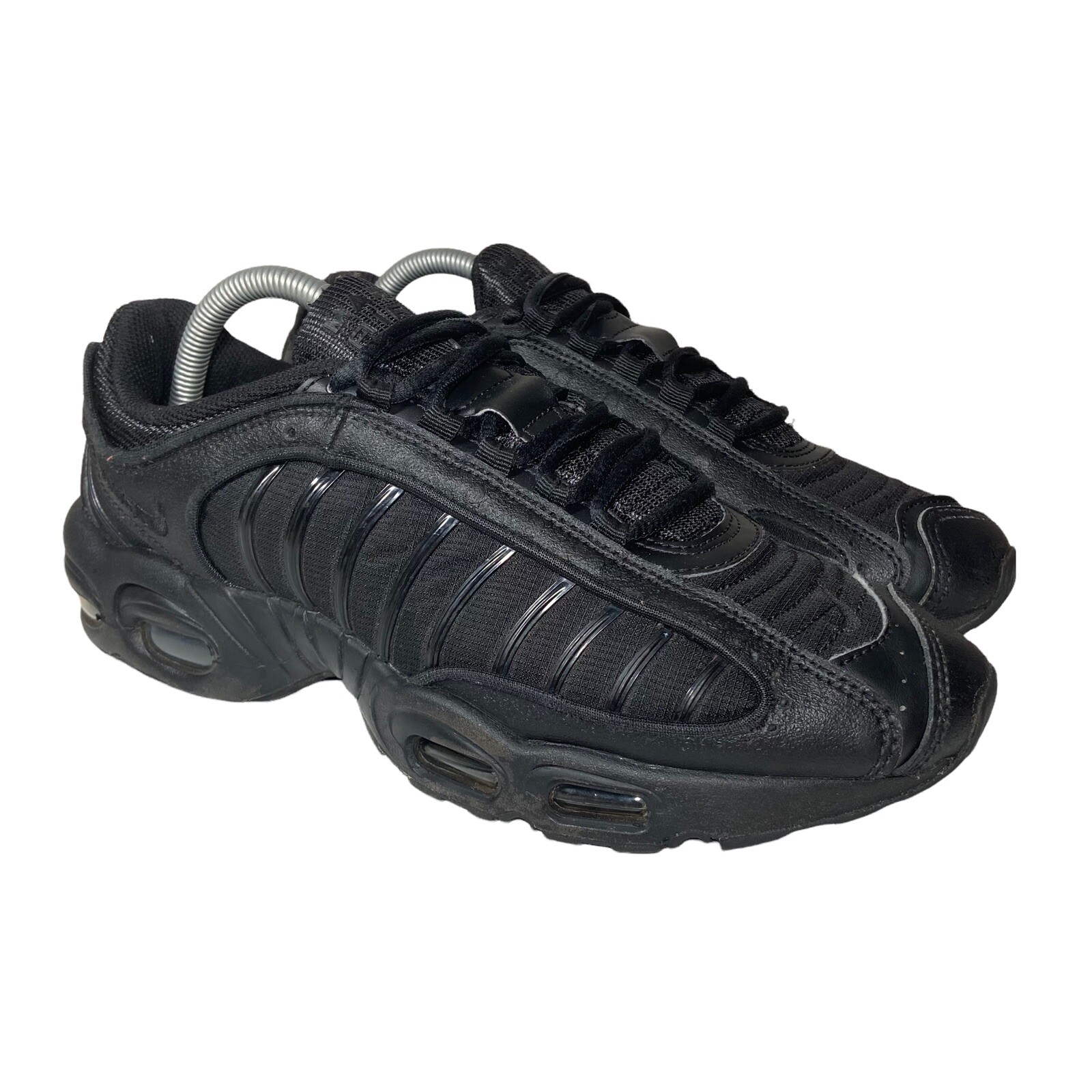 triple black tailwinds