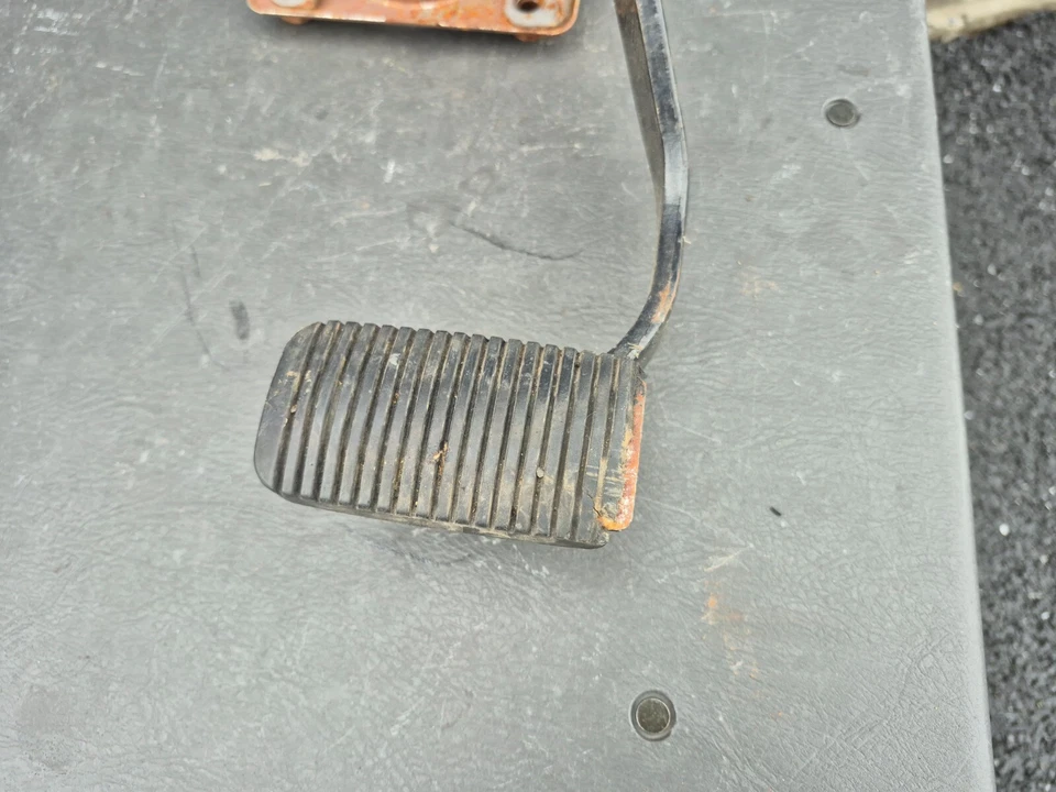 Conjunto de pedal de freno 4Runner 95-04 Toyota Tacoma / 96-02 - automático... Foto 2 de 4