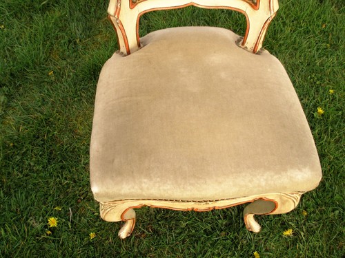 Elegant Louis Philippe Antique Chair White Beige Velvet Fabric Carved Wood - Picture 5 of 11