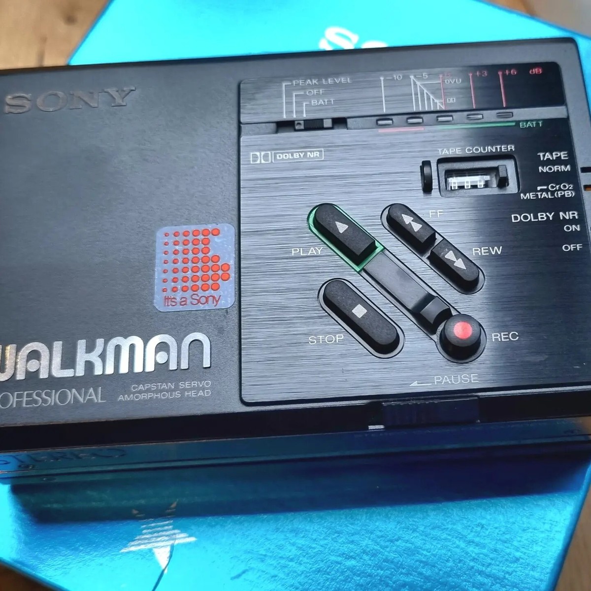 SONY WM-D3 WALKMAN プロフェッショナル カセット ウォークマン SONY WM-D3 Walkman Professional Stereo Cassette Recorder Operation