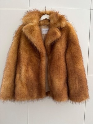 STAND STUDIO Fake Fur  Mantel, Fuchs Fell  Imitat,  Trend Größe 36 - 2x getragen