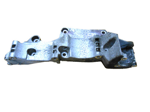 VW GOLF 4 1,6 75KW  Halter für Lichtmaschine Klimakompressor 06A903143P