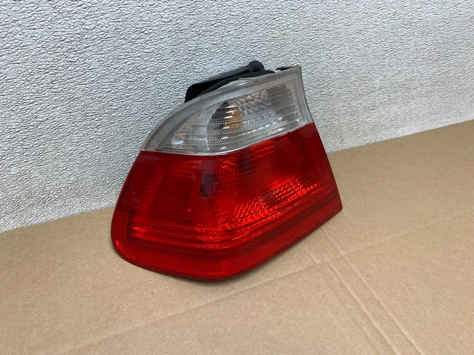2001 to 2003 Bmw E46 328CI 330CI Left Driver LH Side Tail Light OEM T8095 DW - Image 3 of 4