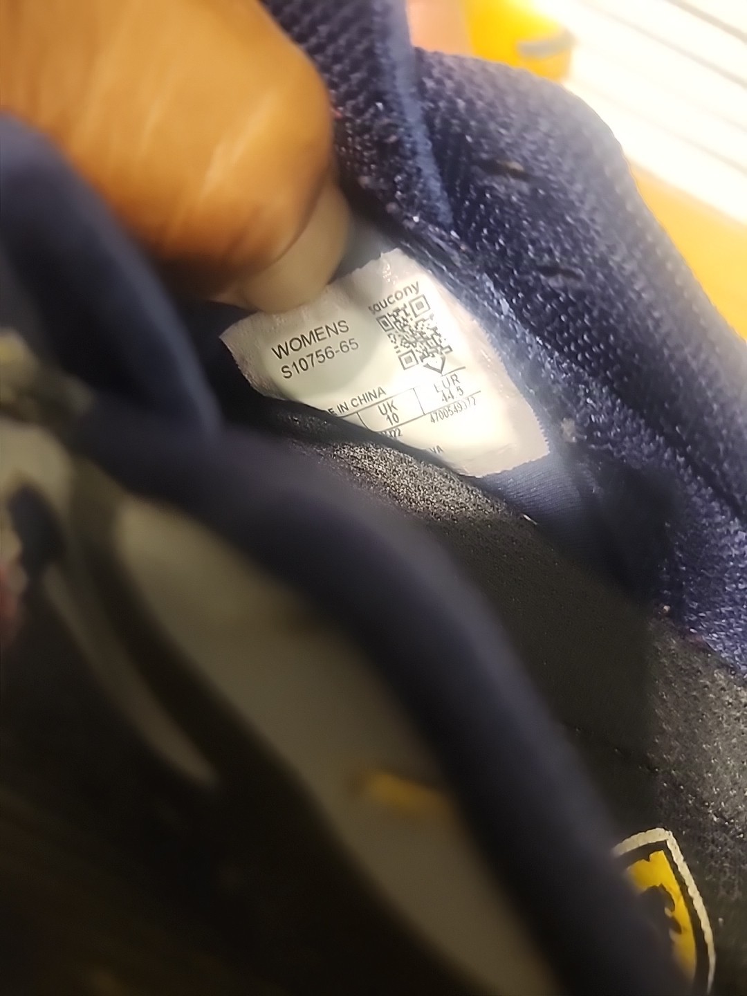 Saucony Endorphin Speed 3 Shoes Womens 12 Yellow Navy Athletic Running Sneakers thumbnail 10