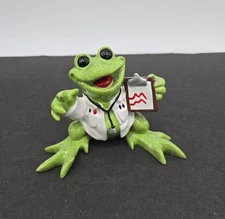 2011 Kitty's Critters Frog Figurine Doctor Froggy Collectible 2.25"