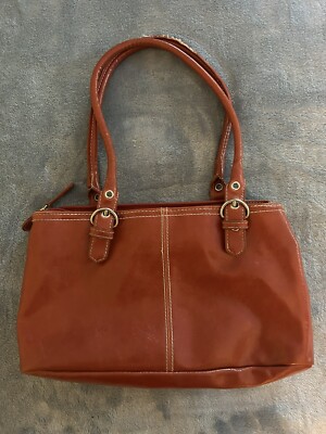 ST.JOHN'S BAY FAUX LEATHER PURSE WOMANS ZIPS 3 COMPARTMENTS