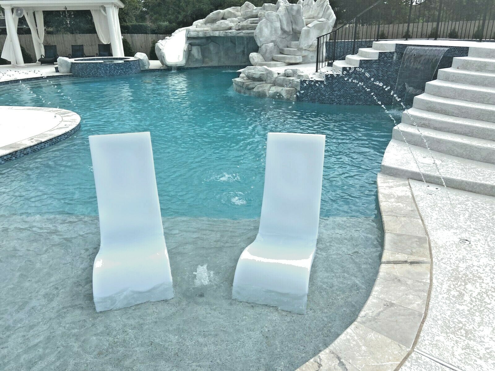 keter pacific chaise sun lounger