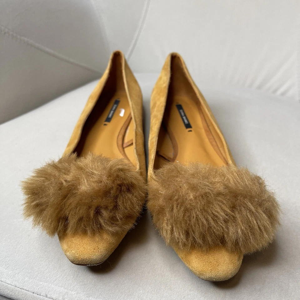 Mocasín de gamuza para mujer Zara Basic Collection zapato plano casa puff pom camel talla 37 Foto 2 de 4
