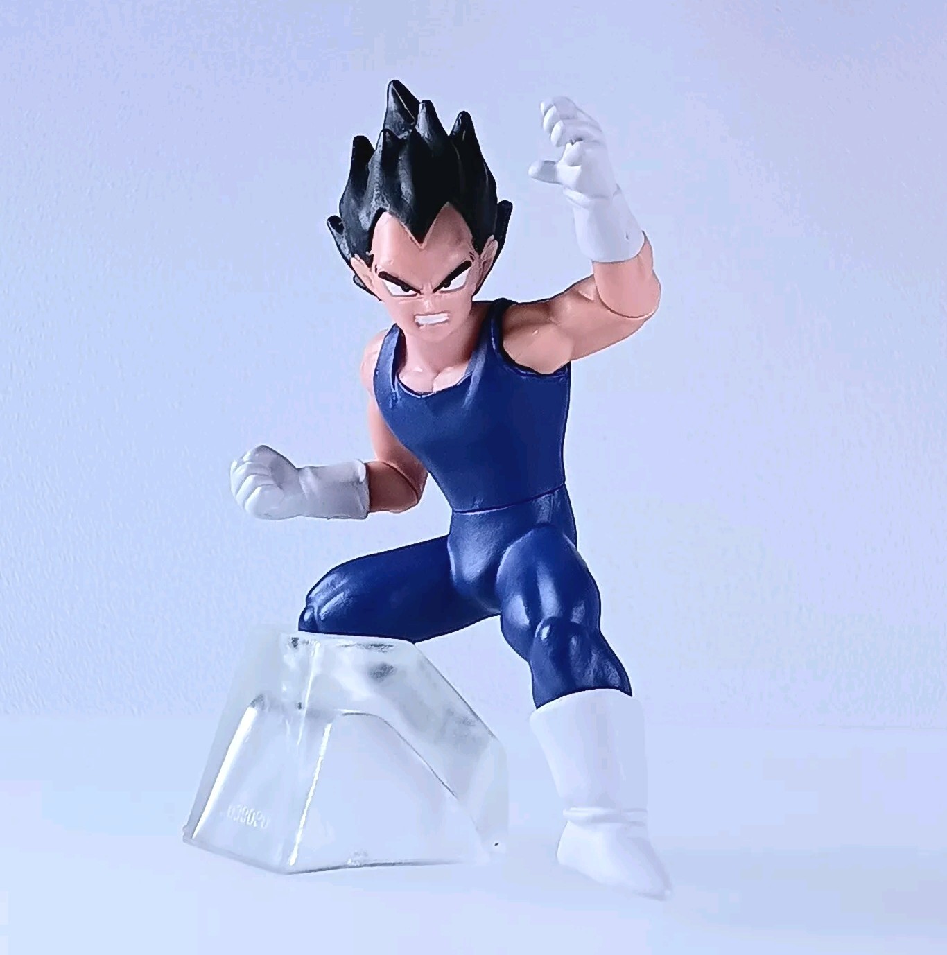 Vegeta Dragon Ball Z HG Action Pose Figura Móvil Bandai de Japón