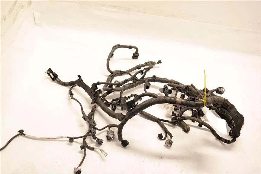 Arnés de cables del motor 82121-30F10 2013 Lexus GS350 Foto 2 de 4