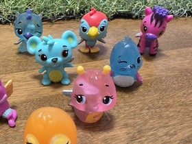 HATCHIMALS COLLEGGTIBLES - Lot of 23 Figures Various Series Mixed Lot Frog Zebra