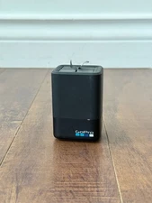 (N82195-6) GoPro Battery Charger AADBD-001 with TWO batteries