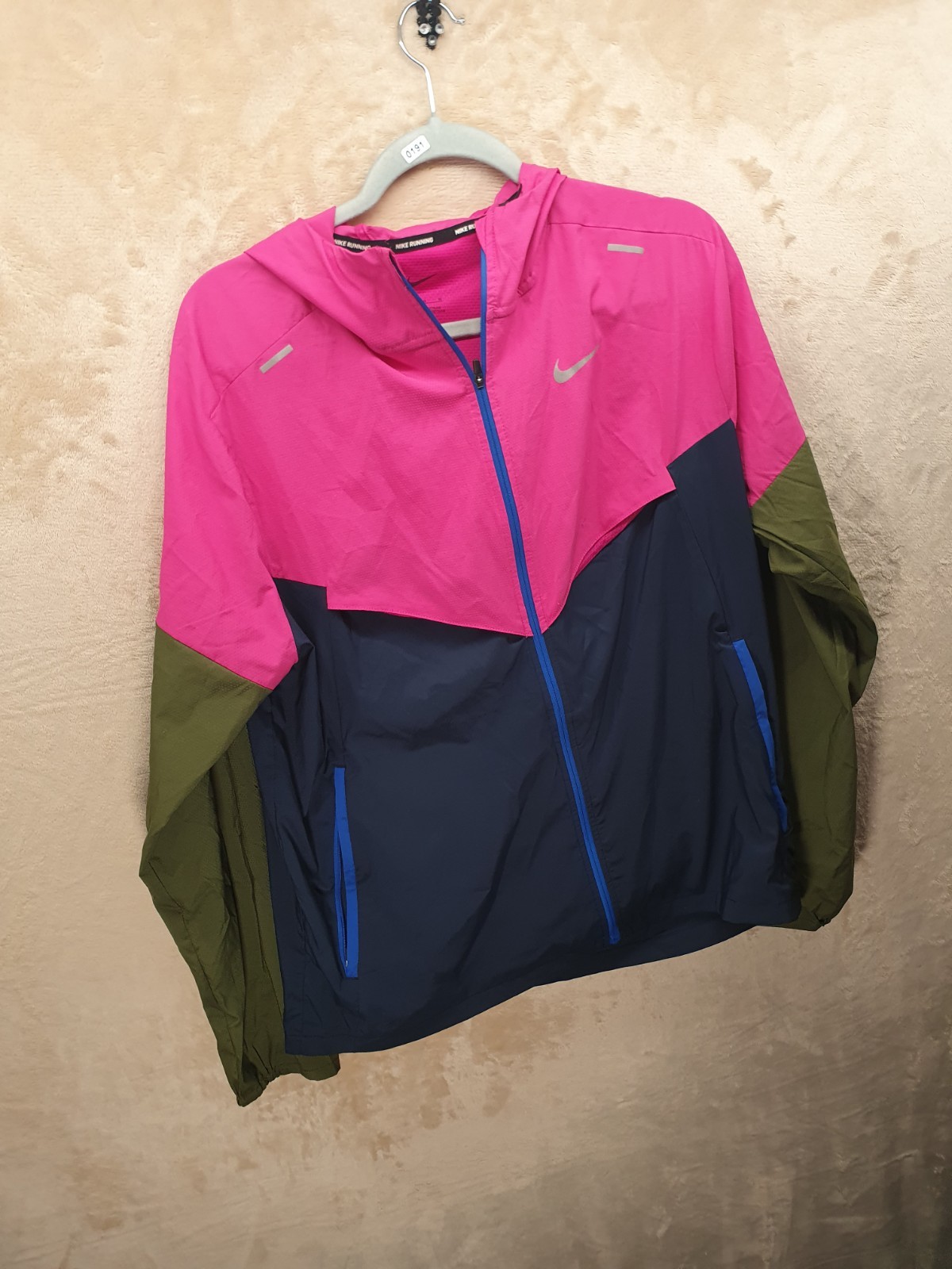 Nike Running Authentic Packable Windrunner Medium… - image 2