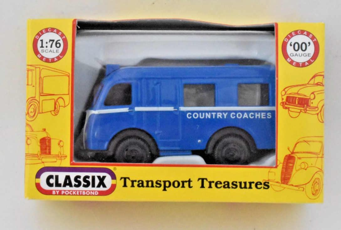 Pocketbond Classix EM76696 1:76 Scale Austin K8 Estate Commuter Bus - Boxed
