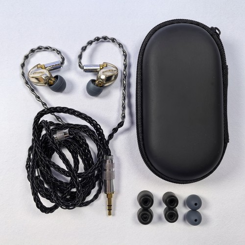 Shure SE535-CL Professional Sound Isolating Earphones Wired In-Ear Kopfhörer - Bild 9 von 55