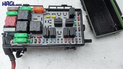 Sicherungskasten 13217392EF Opel Corsa 1.2 16V D 59 KW 80 PS Limousine