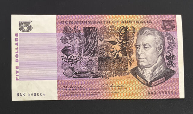 1967 $5 Commonwealth of Australia COOMBS / RANDALL Banknote #NAB 590004
