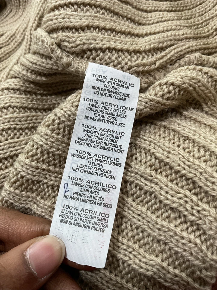 Boohoo Women’s Beige Color Long Sleeve Sweater Size 16 - Image 4 of 4