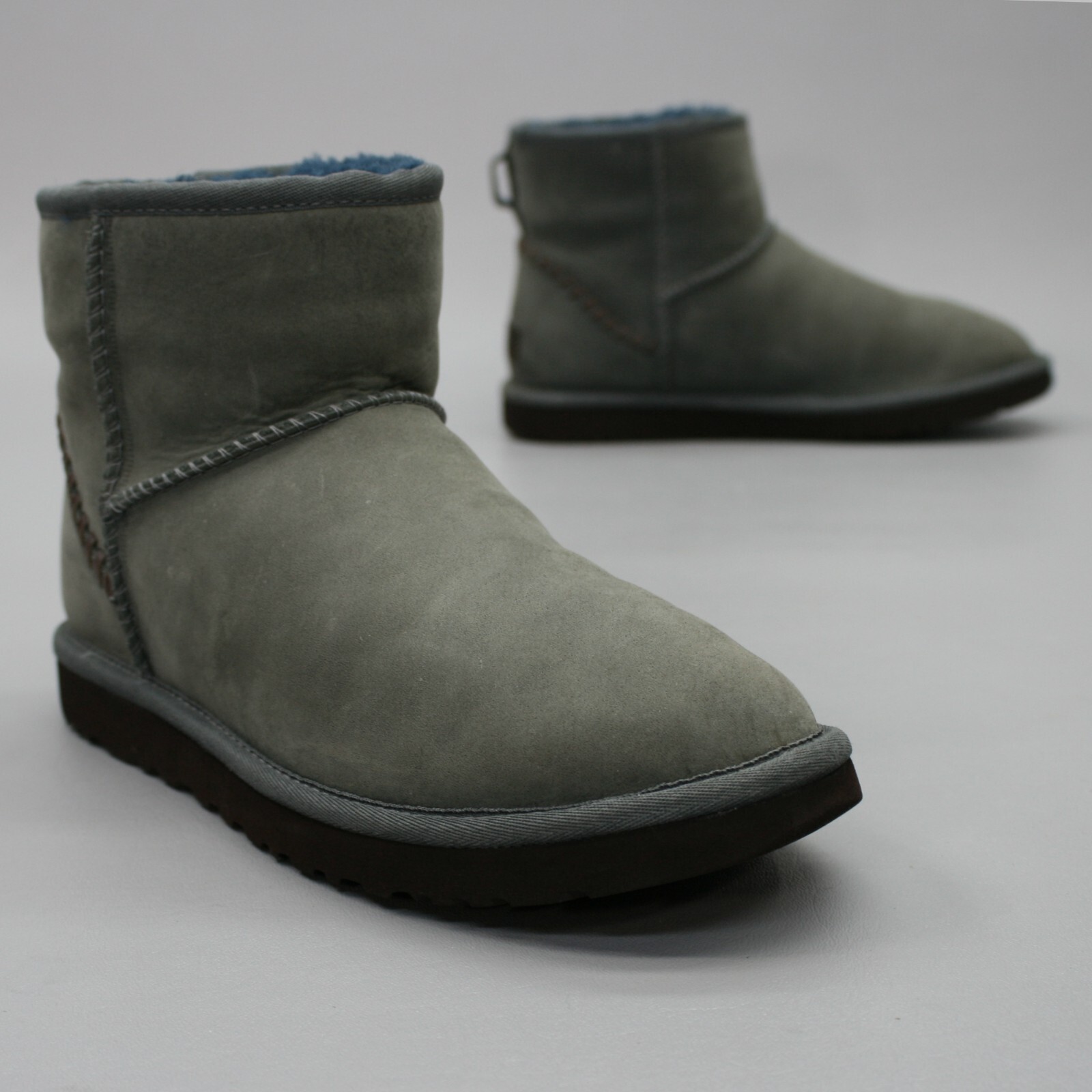 's 8 Classic Mini Deco Short Shearling Metal Gray Ankle Boot
