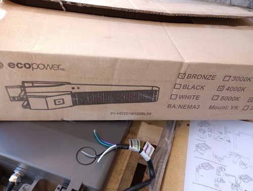 Ecopower LED Security Light PAL300WNWV4 300WATTS 4000K Mounting Hardware Incl. - Picture 6 of 11