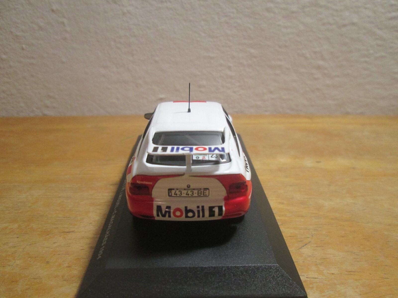 Foto 11 di 13