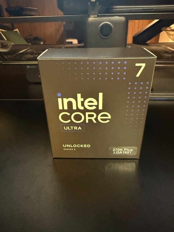 intel core ultra 7 270k plus processor  (new in box)