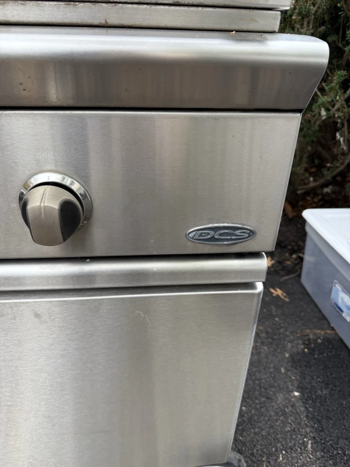 DCS - BGB30-BQRN 30" Gas Grill - Brushed Stainless Steel Professional Series - Image 2 of 4