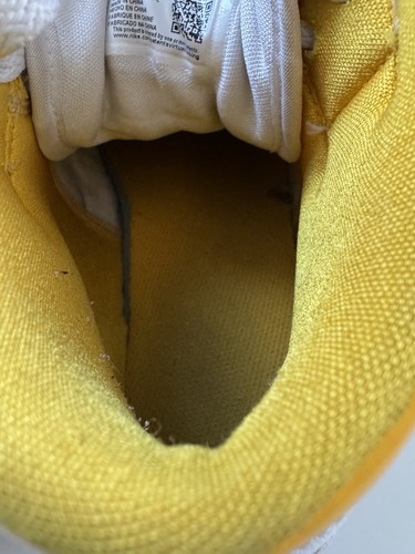 Nike Air Jordan 1 Mid GS BQ6472-117 Blanco Amarillo Juvenil Talla 6.5Y Tenis - Imagen 12 de 19