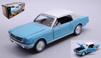 Motormax Ford Mustang Convertible 1967 007 James Bond Thunderbird 1:24