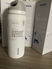 owala 32oz freesip stainless steel water bottle Shy Marshmallow White/Grey 
