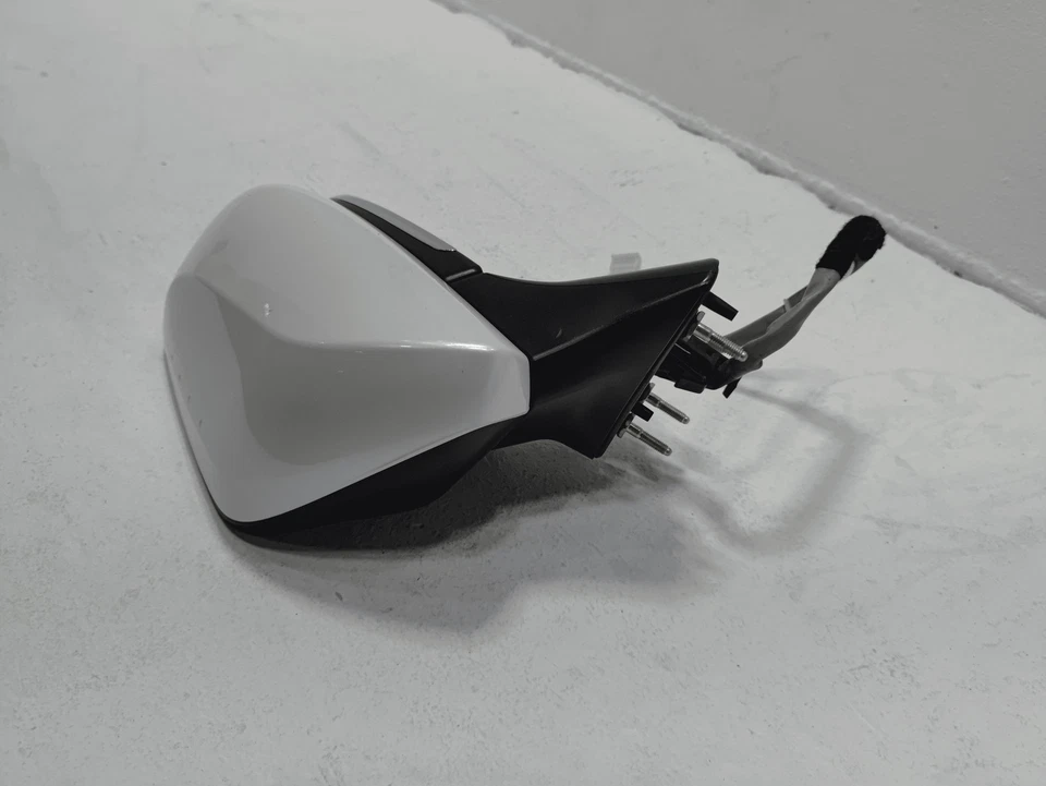 Espejo retrovisor delantero para puerta del conductor Toyota Camry 2018-2020 con punto ciego y vista envolvente OEM Foto 2 de 4