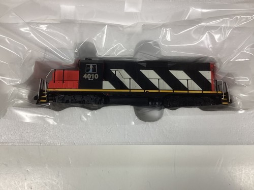 Walthers Mainline #910-10433 HO scale “CN” GP9 DCC/Sound READY Rd.#4010 ...