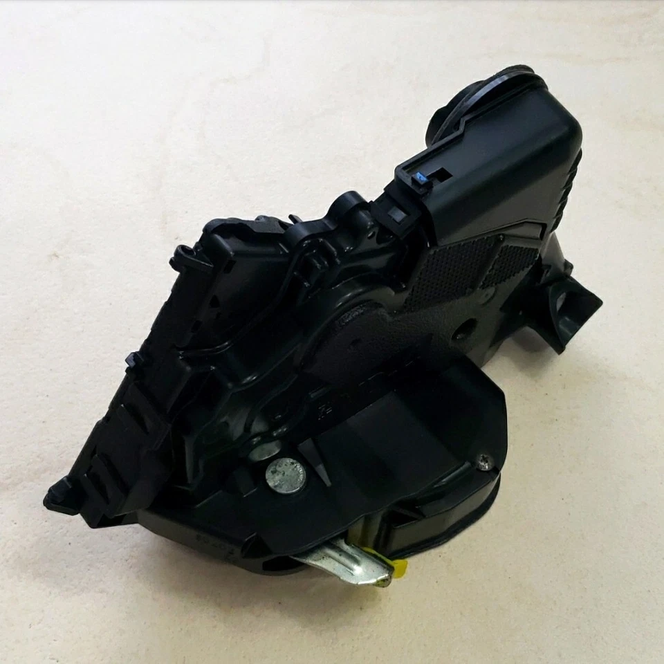 GARANTIA VITALÍCIA - 2007 a 2014 OEM Toyota Yaris atuador de trava de porta FRENTE ESQUERDA - Imagem 3 de 4