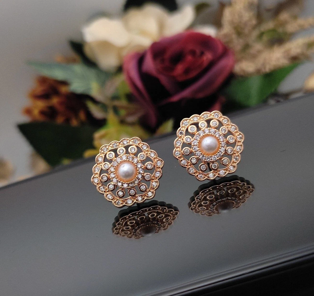 Gold clearance stud set