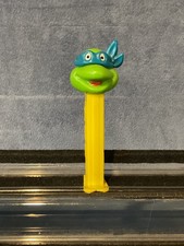 Pez Teenage Mutant Ninja Turtles- Leonardo- Happy/ Yellow Stem/ China/ Loose