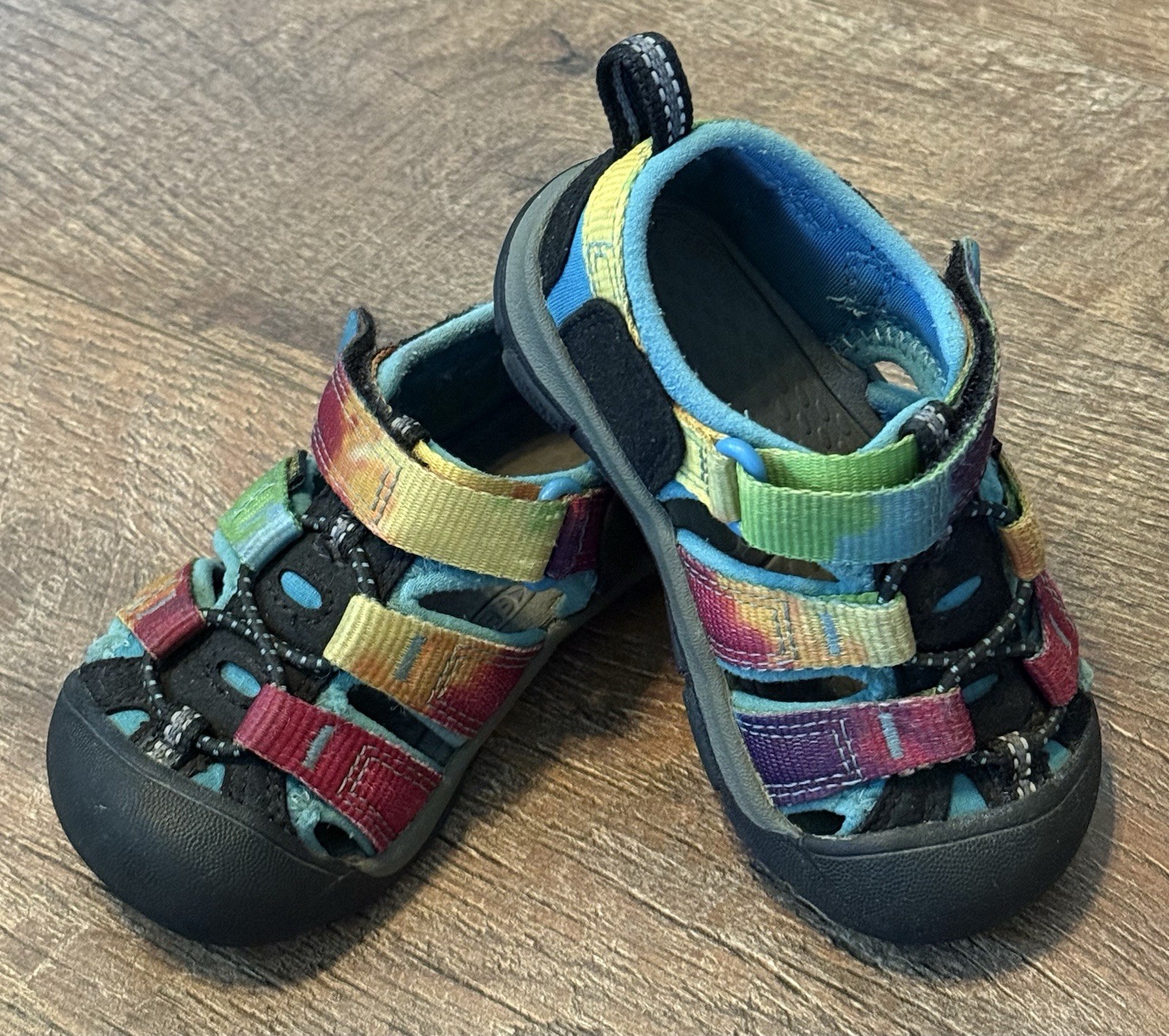 Scarpe sandali KEEN Newport H2 bambino bambino arcobaleno tie dye acqua lavabili