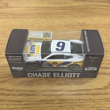 NASCAR 2022 CHASE ELLIOTT 9 DARLINGTON THROWBACK NAPA AUTO PARTS 1/64 CAR