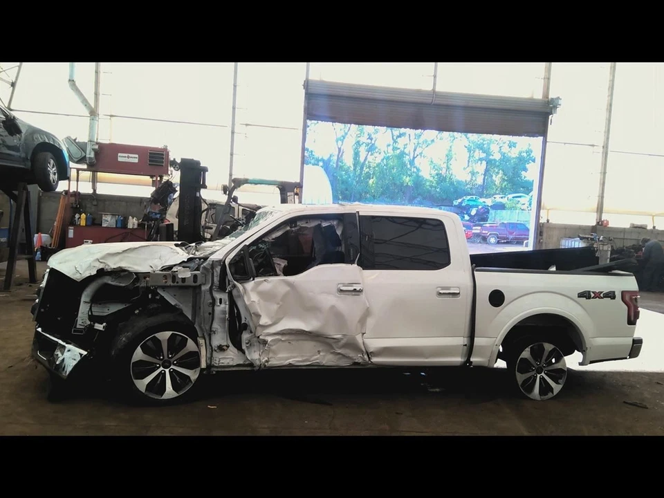 Conjunto de válvula de acelerador del cuerpo del acelerador para 17-20 Lincoln Continental 6770087 Foto 3 de 4