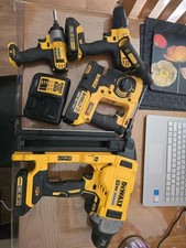 DEWALT TOOL SET 18V