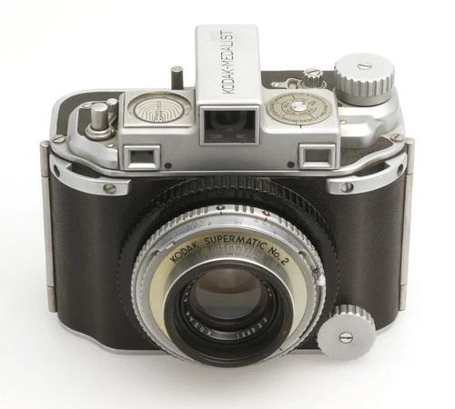 Kodak Medalist with Ektar 3.5/100mm