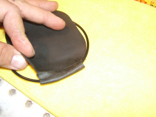 Porsche 1984 944 gas fuel cap Black rubber metal clip protective OE 1 Cover,Long - Bild 6 von 12