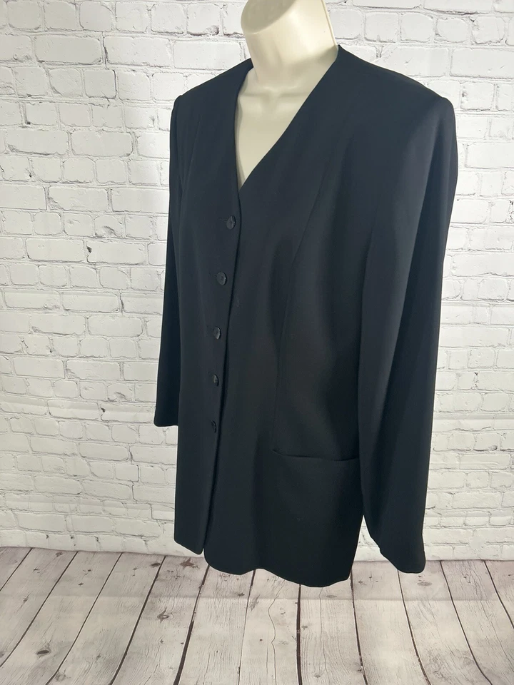 Pendleton Women's 5 Button Blazer Jacket Black 100% Polyester Suit Coat Size 12 - Image 3 of 4