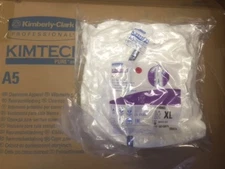 (1) Kimberly-Clark XL White Kimtech Pure A5 SMS Disposable Coveralls 88803