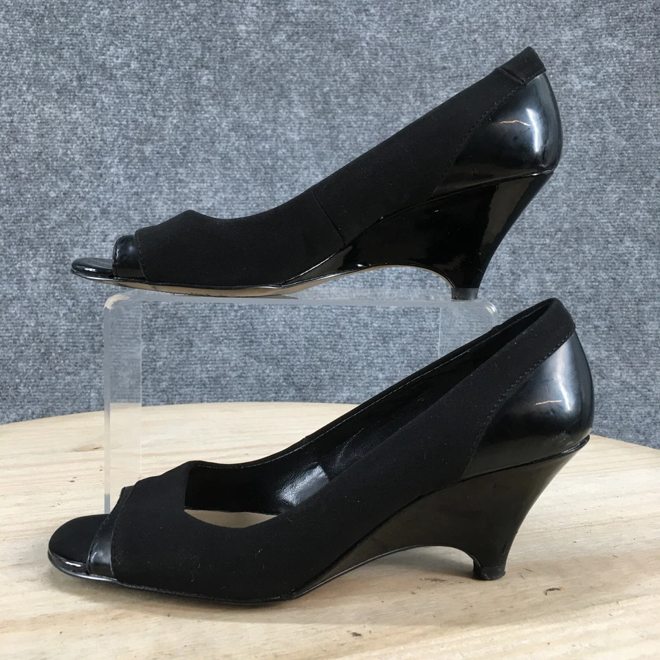 Zapatos de tacón Ellen Tracy para mujer 6 M Pacer informales punta abierta cuña tela negra Foto 2 de 4