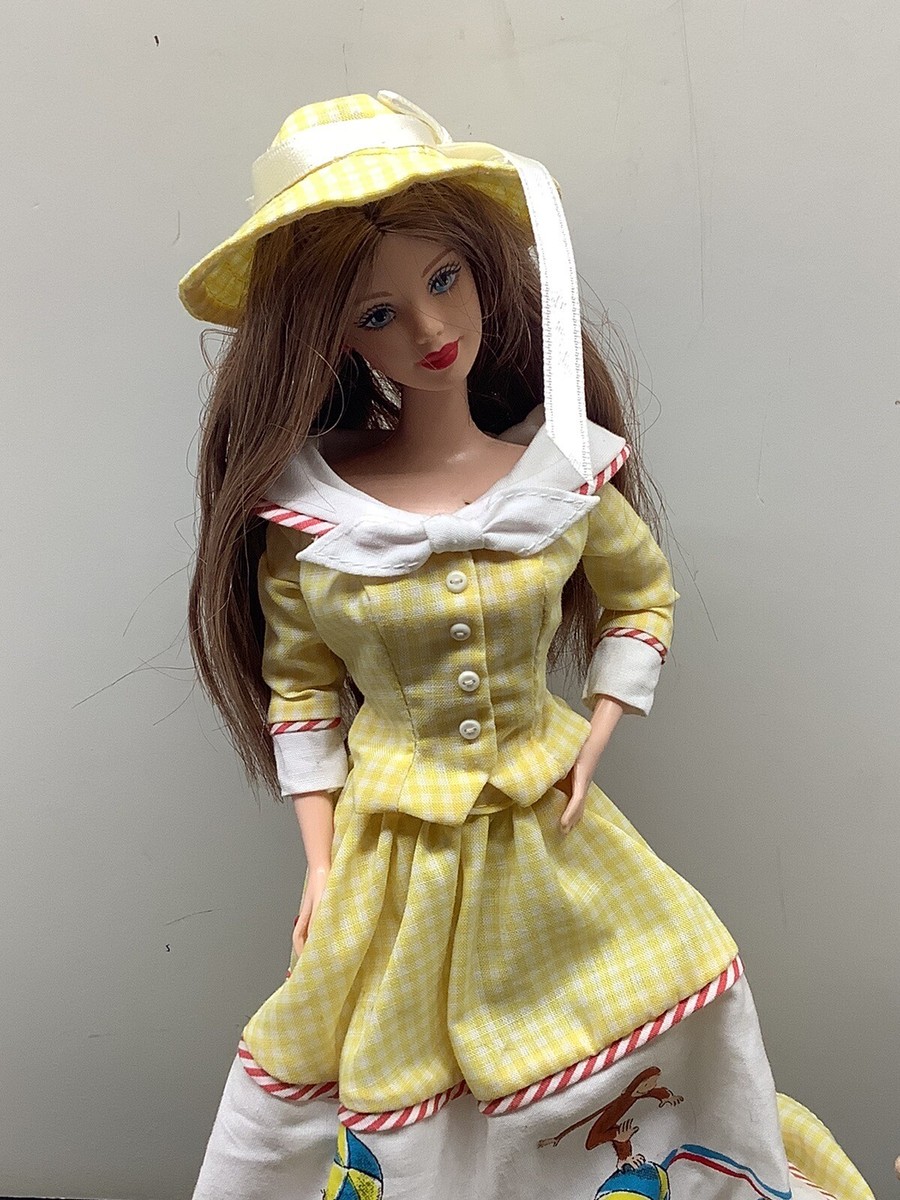 希少・レトロCOOBIE クービー・トイズ Barbie And Curious George 2000 Collection W/ Stands Mattel